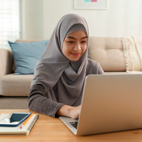 muslim,young,women,wear,hijab,using,computer,laptop,typing,work